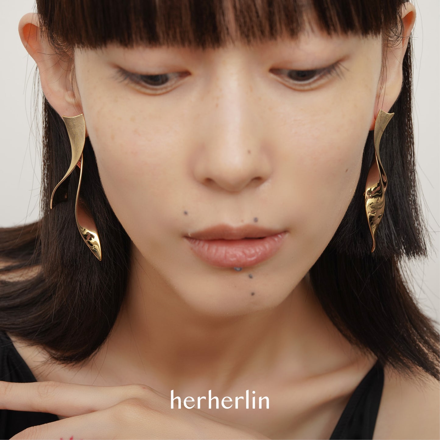 Herherlin | Corrugated Ribbon Earrings