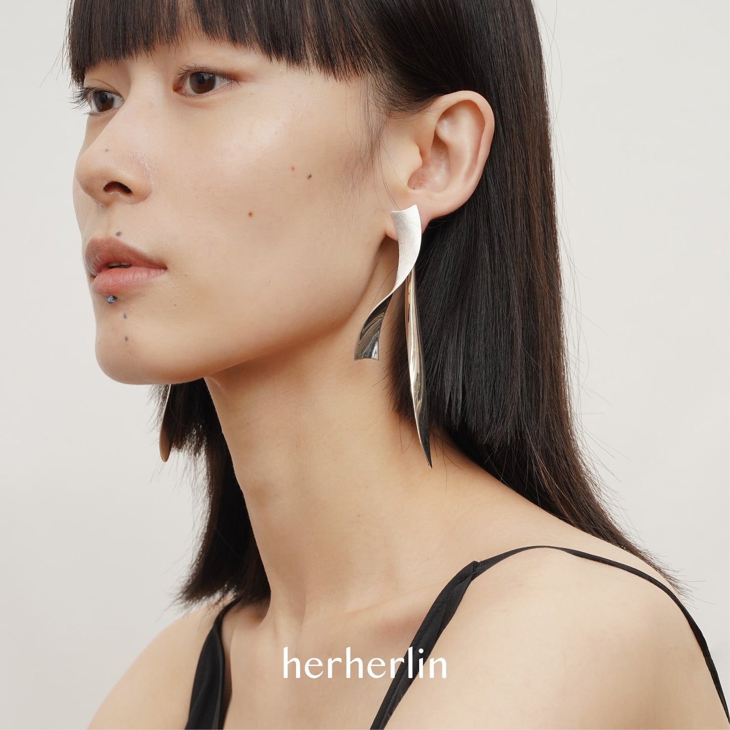 Herherlin | Corrugated Ribbon Earrings
