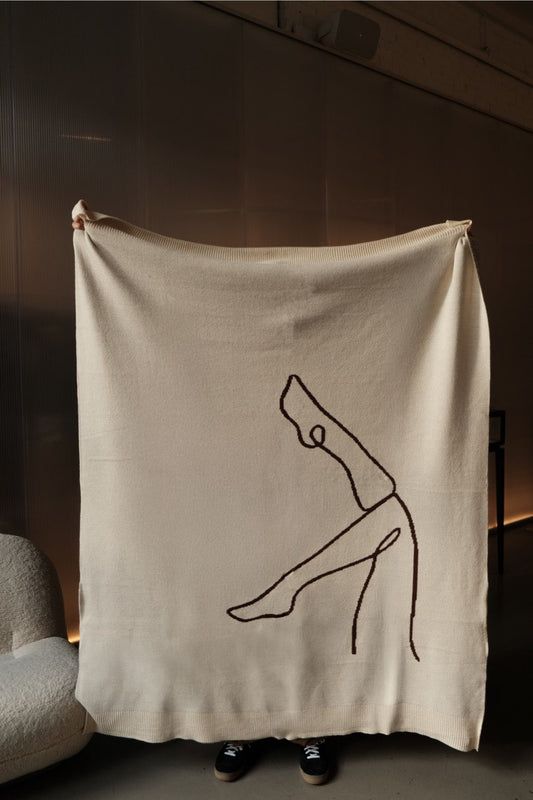 Maison Mono | The Leg Sofa Throw